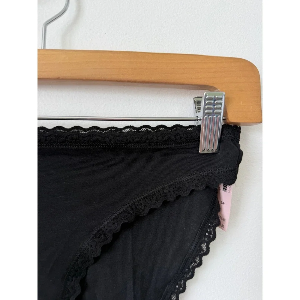 Victoria's Secret Women's Bikini Underwear – Black with Lace Edges – Size Small